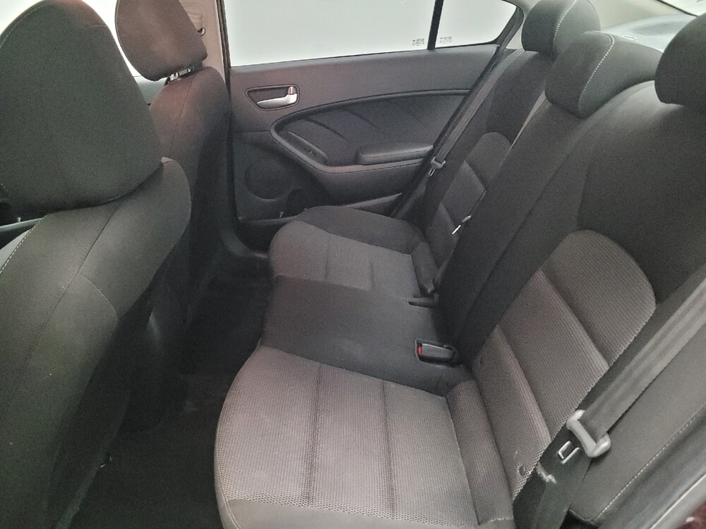 2017 Kia Forte in Montclair, CA 91763 - 18071970 18