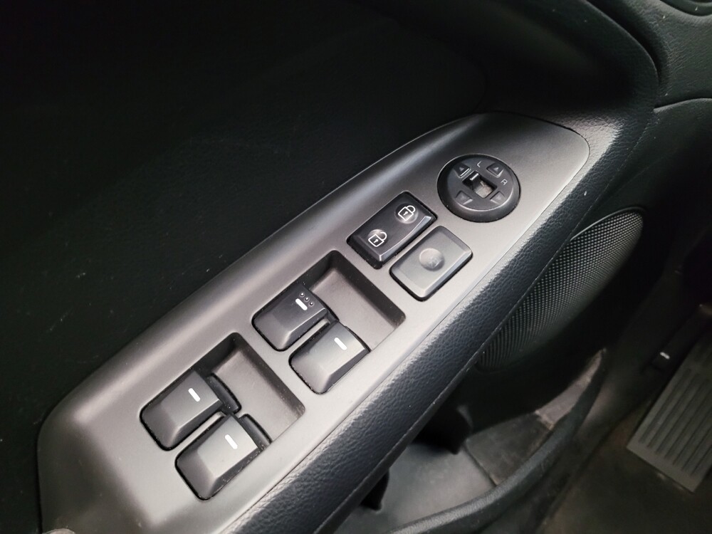 2017 Kia Forte in Montclair, CA 91763 - 18071970 27