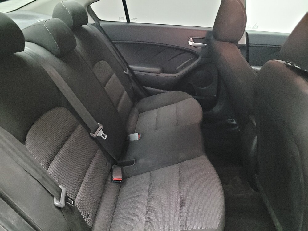 2017 Kia Forte in Montclair, CA 91763 - 18071970 19