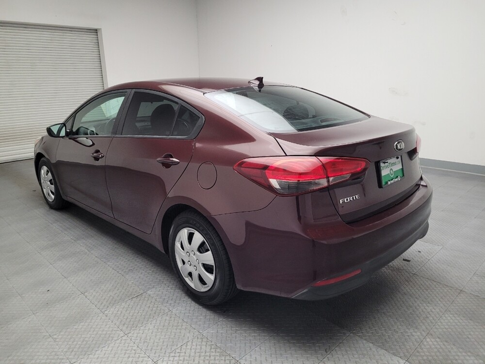 2017 Kia Forte in Montclair, CA 91763 - 18071970 5