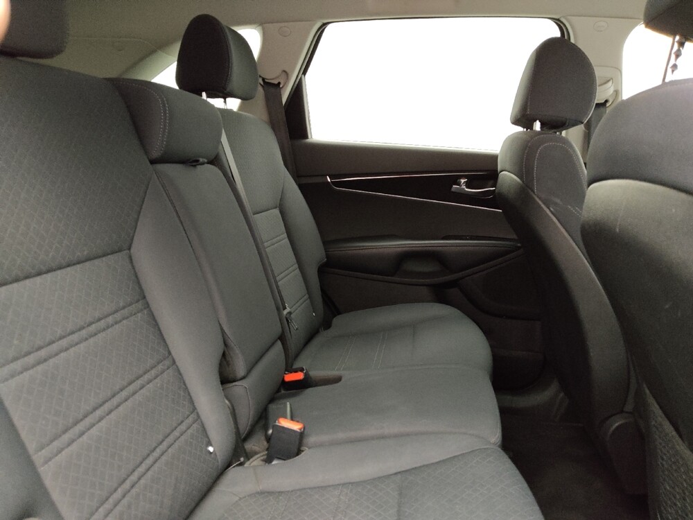 2018 Kia Sorento in Lakewood, CO 80215 - 18072003 19