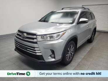 2017 Toyota Highlander in Highland, IN 46322