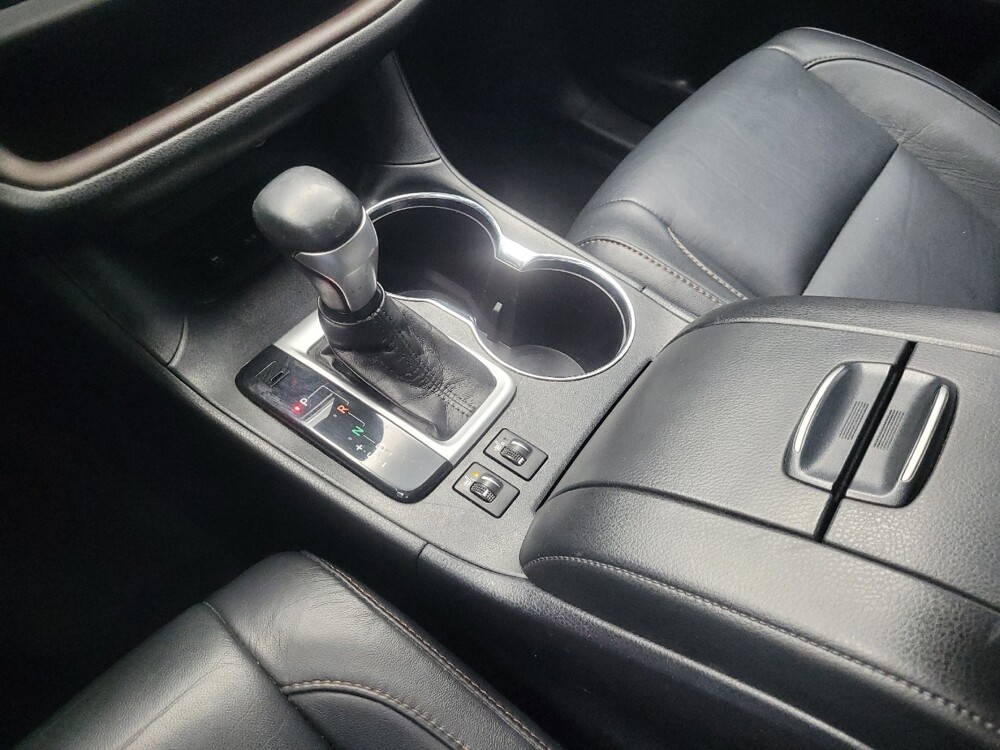 2017 Toyota Highlander in Highland, IN 46322 - 18072031 26