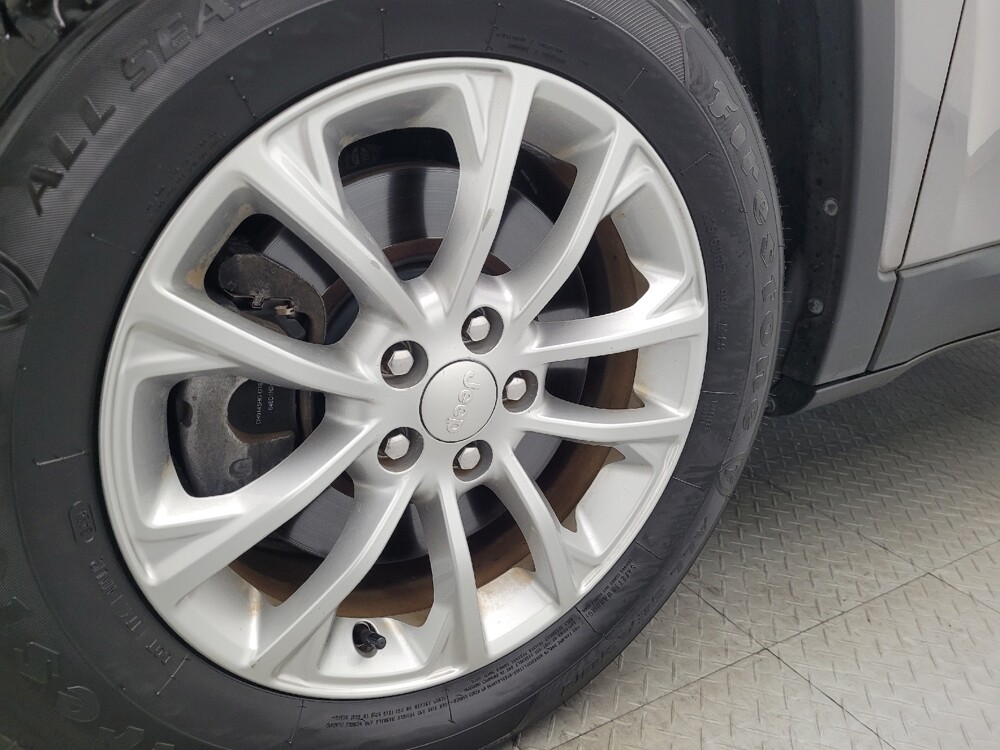 2019 Jeep Cherokee in Sanford, FL 32773 - 18072048 31