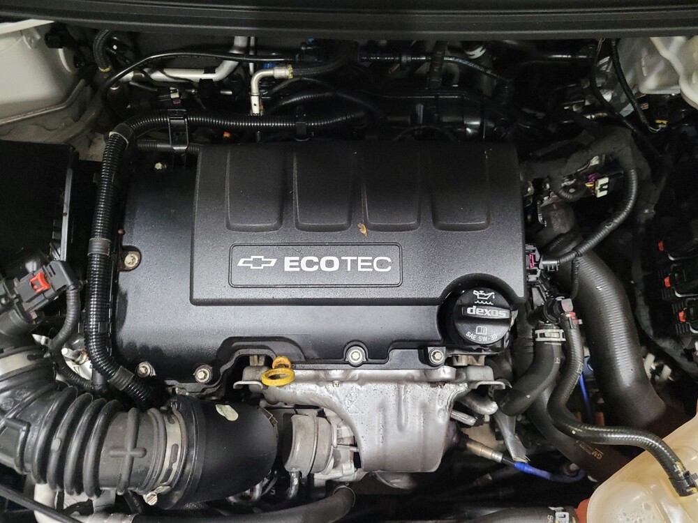 2020 Chevrolet Sonic in Williamstown, NJ 8094 - 18072055 30