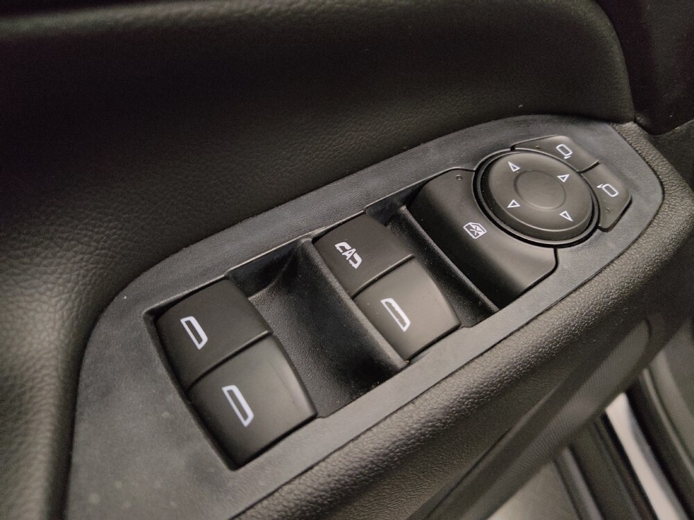 2018 Chevrolet Equinox in Lakewood, CO 80215 - 18072071 27