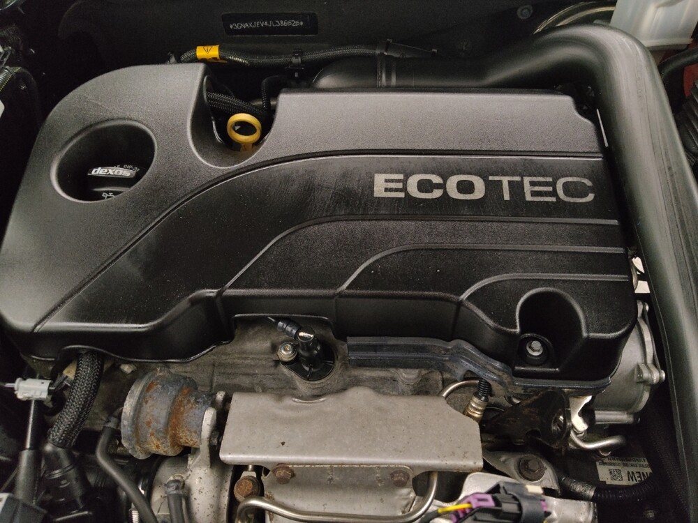 2018 Chevrolet Equinox in Lakewood, CO 80215 - 18072071 30