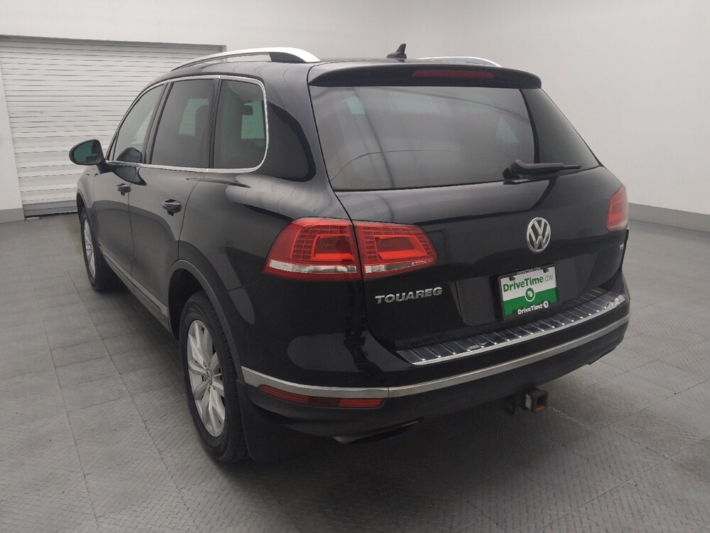 2016 Volkswagen Touareg in Sanford, FL 32773 - 18072083 5