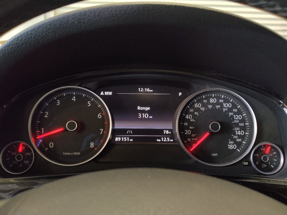 2016 Volkswagen Touareg in Sanford, FL 32773 - 18072083 23