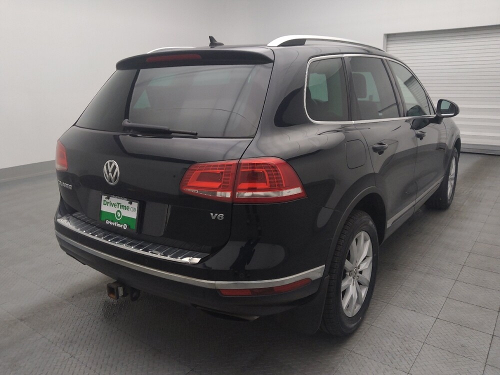 2016 Volkswagen Touareg in Sanford, FL 32773 - 18072083 9