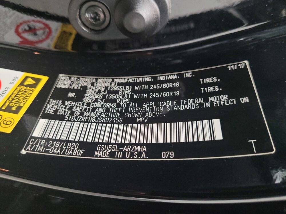 2018 Toyota Highlander in Eastpointe, MI 48021 - 18072090 33