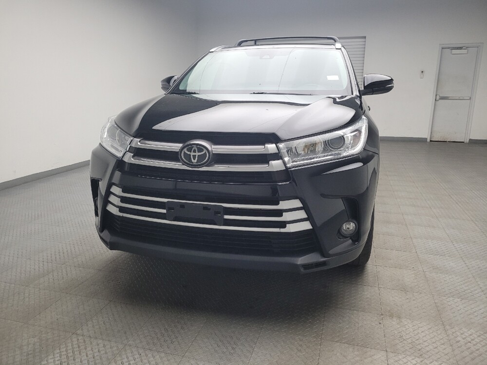 2018 Toyota Highlander in Eastpointe, MI 48021 - 18072090 15