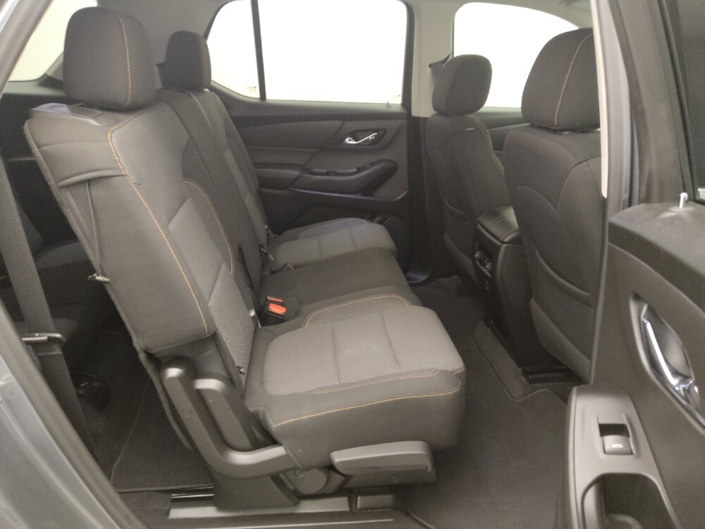 2019 Chevrolet Traverse in Springfield, MO 65807 - 18072099 19