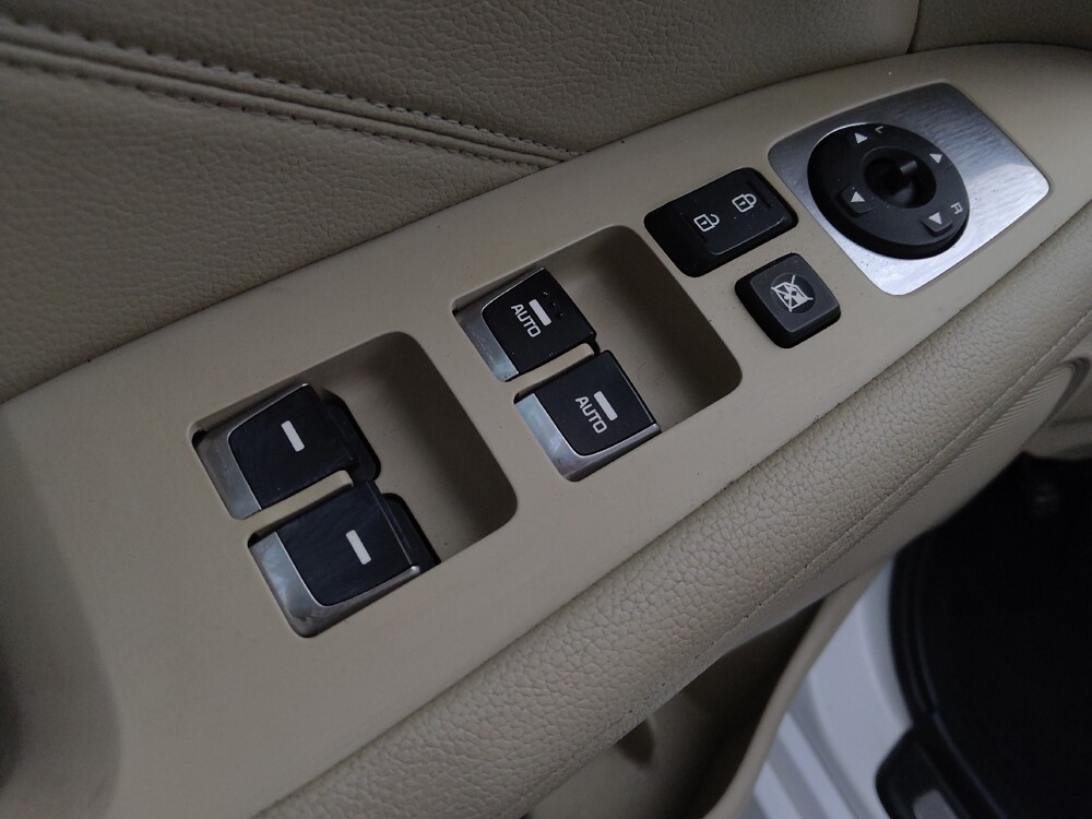 2016 Kia Cadenza in Lakewood, CO 80215 - 18072107 27