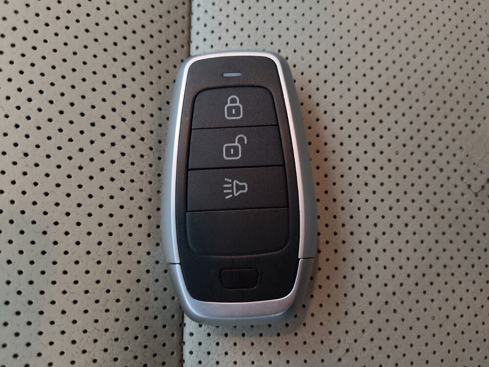 2016 Kia Cadenza in Lakewood, CO 80215 - 18072107 32