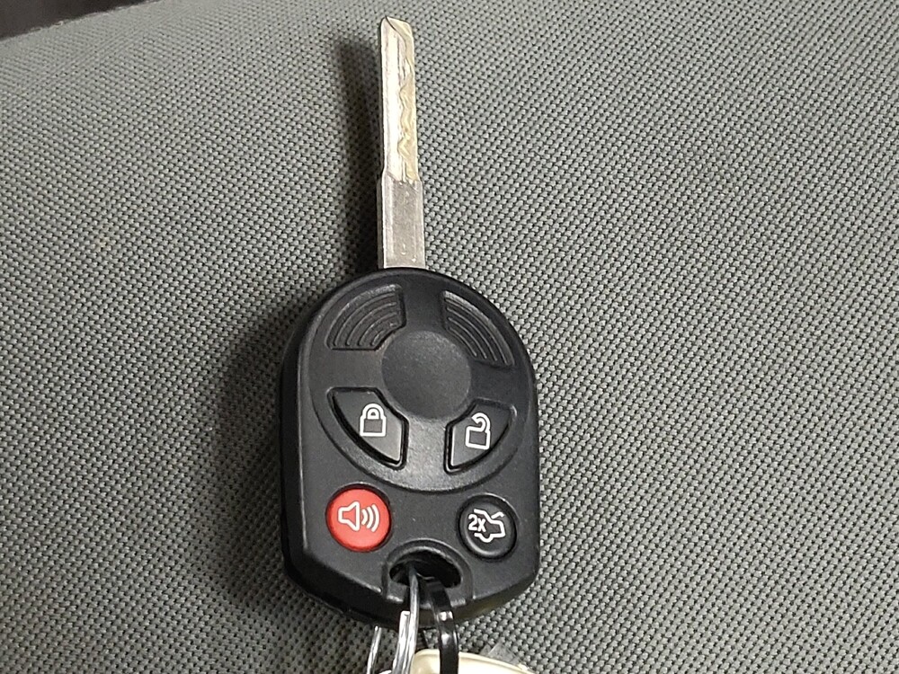 2016 Ford C-MAX in El Paso, TX 79907 - 18072118 32