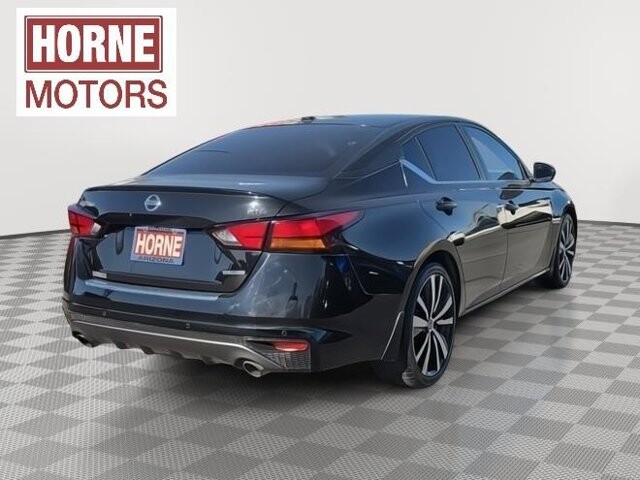 2021 Nissan Altima in Mesa, AZ 85212 - 18072137 8