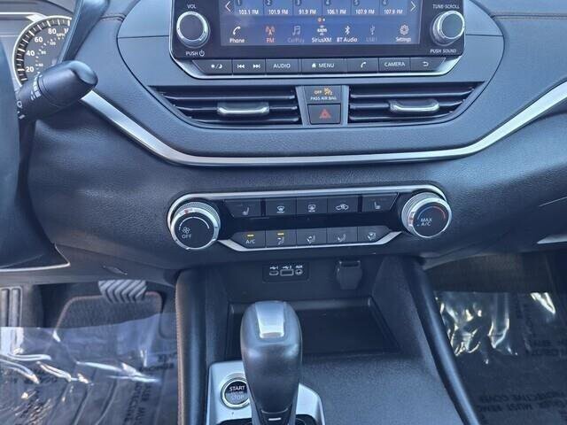 2021 Nissan Altima in Mesa, AZ 85212 - 18072137 20