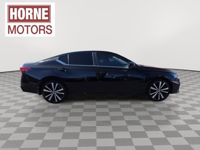 2021 Nissan Altima in Mesa, AZ 85212 - 18072137 9