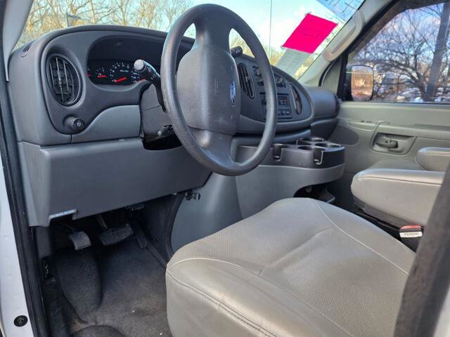2007 Ford E-350 and Econoline 350 in Blauvelt, NY 10913 - 18072139 10