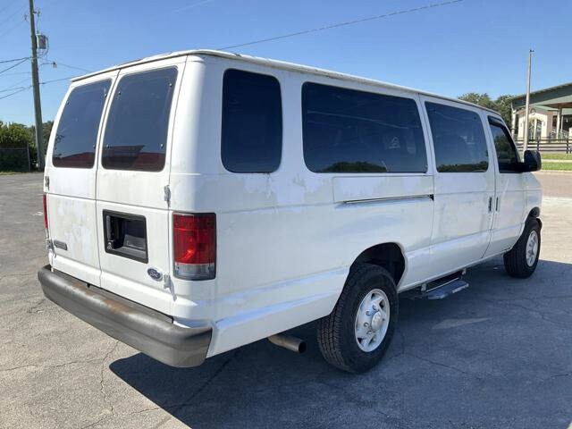 2007 Ford E-350 and Econoline 350 in Blauvelt, NY 10913 - 18072139 3