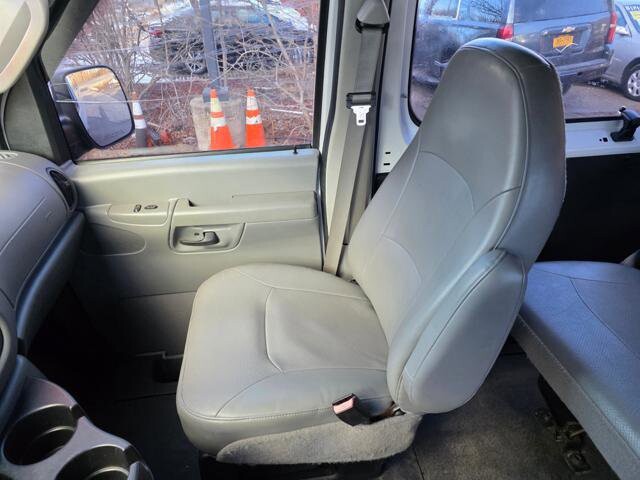 2007 Ford E-350 and Econoline 350 in Blauvelt, NY 10913 - 18072139 23