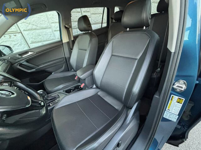 2018 Volkswagen Tiguan in Decatur, GA 30032 - 18072152 36