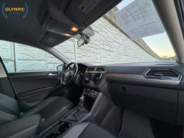 2018 Volkswagen Tiguan in Decatur, GA 30032 - 18072152 19