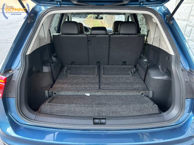2018 Volkswagen Tiguan in Decatur, GA 30032 - 18072152 46