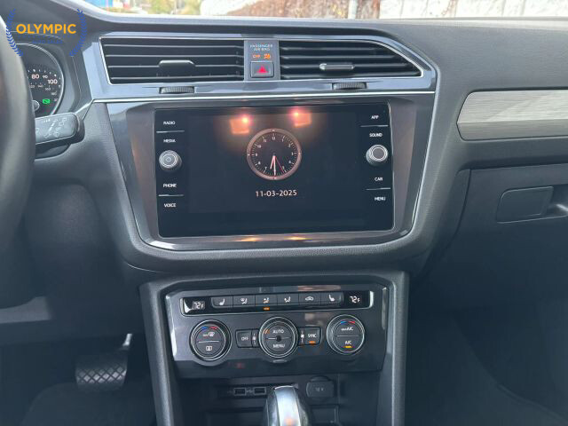 2018 Volkswagen Tiguan in Decatur, GA 30032 - 18072152 26