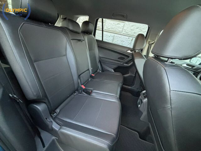 2018 Volkswagen Tiguan in Decatur, GA 30032 - 18072152 39