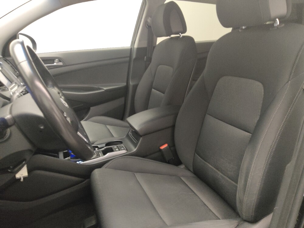 2016 Hyundai Tucson in Stone Mountain, GA 30083 - 18072188 17