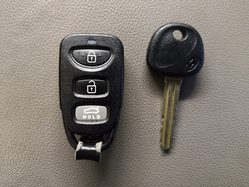 2020 Hyundai Elantra in Stone Mountain, GA 30083 - 18072196 32