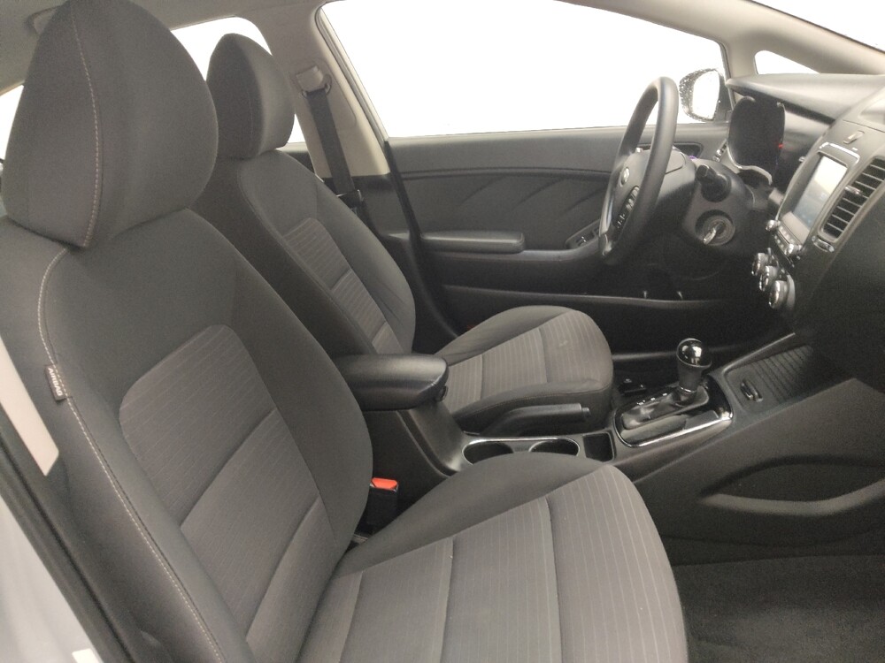 2018 Kia Forte in Union City, GA 30291 - 18072197 21