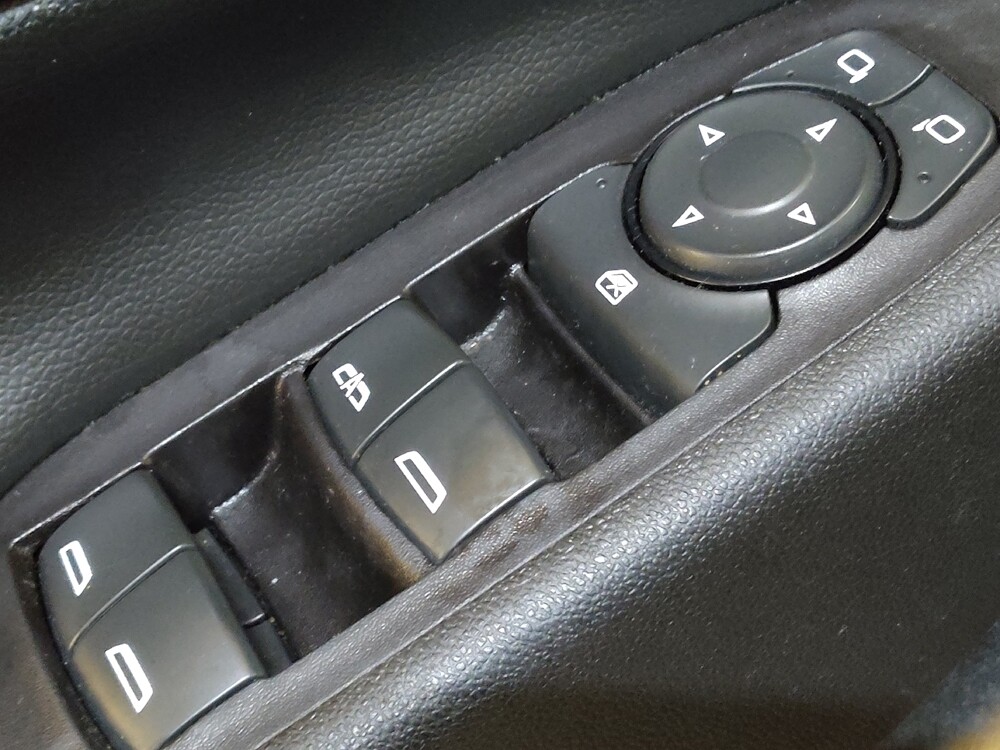 2020 Chevrolet Equinox in Charleston, SC 29414 - 18072267 27