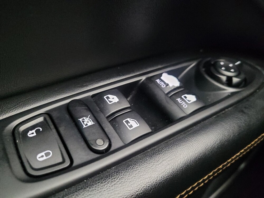 2020 Jeep Compass in Memphis, TN 38128 - 18072274 27