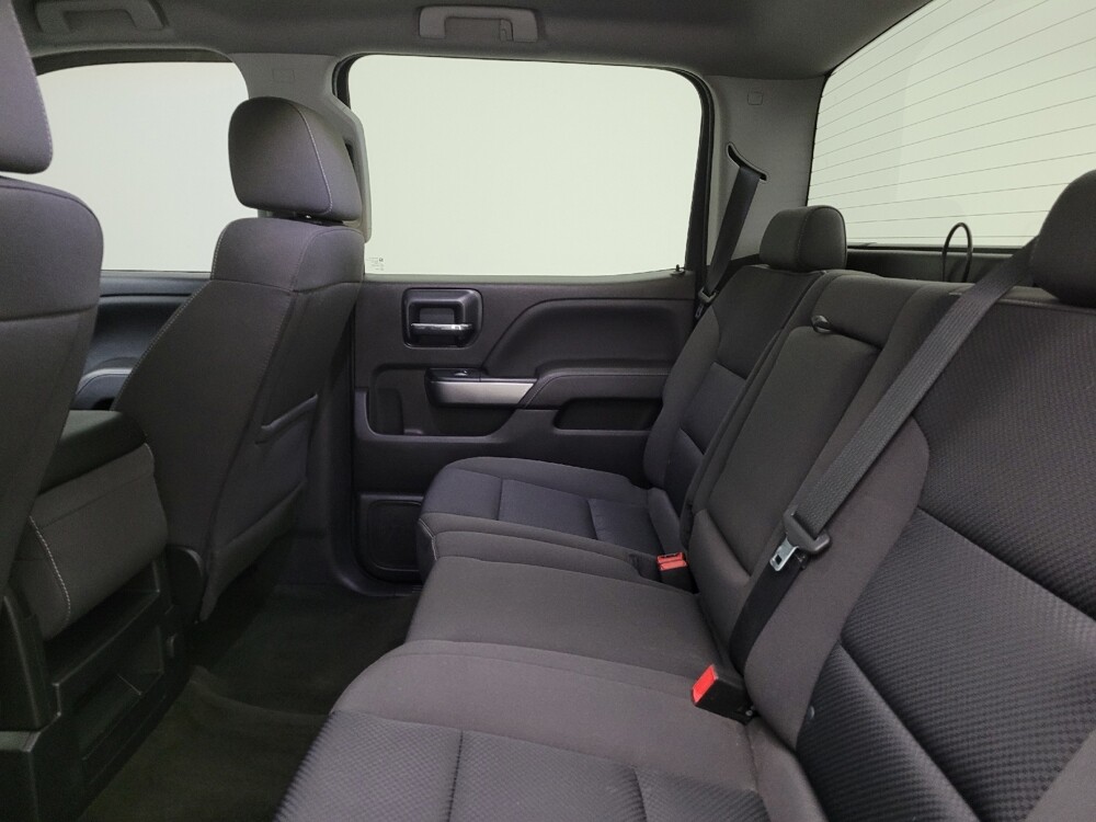 2018 Chevrolet Silverado 1500 in Maple Heights, OH 44137 - 18072317 18