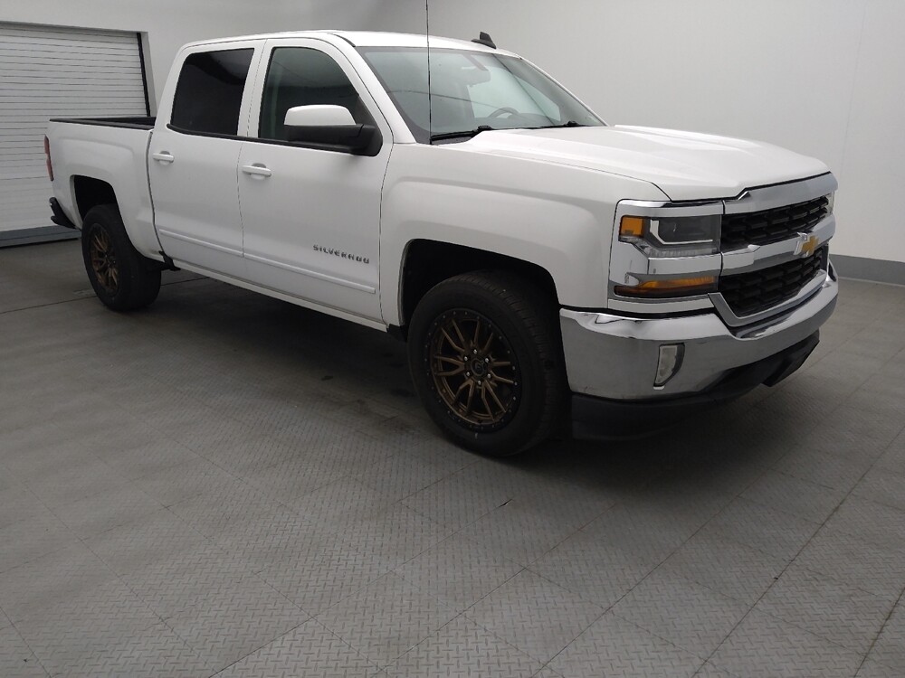 2017 Chevrolet Silverado 1500 in St. Louis, MO 63125 - 18072338 11