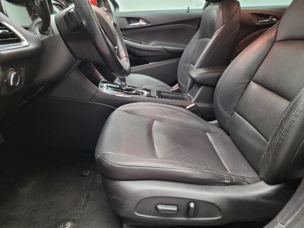 2017 Chevrolet Cruze in Downey, CA 90241 - 18072340 17