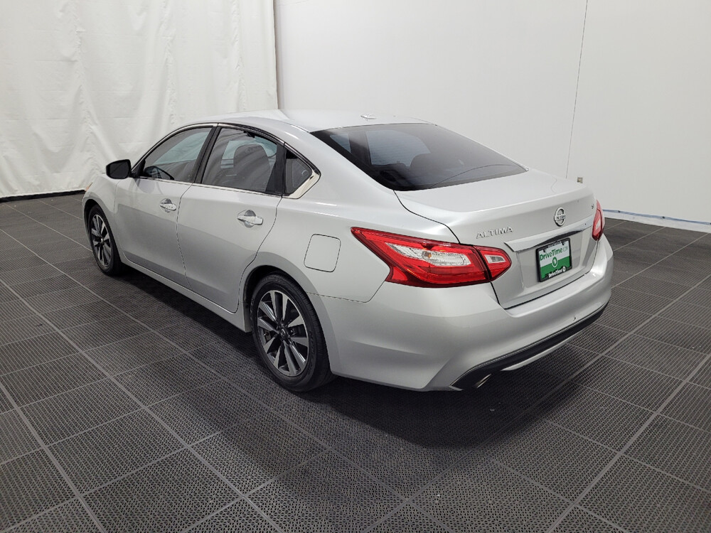 2017 Nissan Altima in Charlotte, NC 28213 - 18072363 5