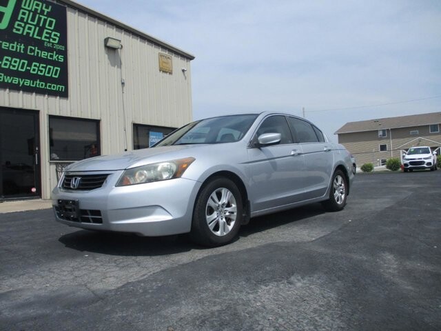 2010 Honda Accord in Oak Grove, MO 64075 - 18072386