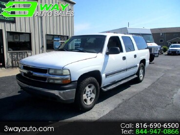 2003 Chevrolet Suburban in Oak Grove, MO 64075