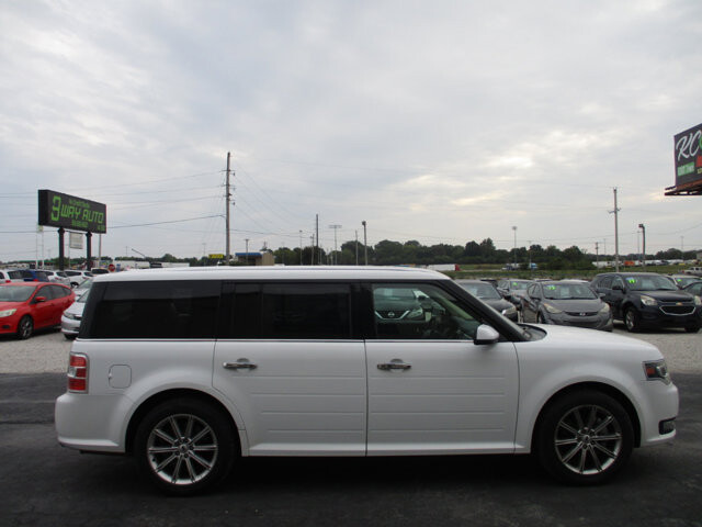 2015 Ford Flex in Oak Grove, MO 64075 - 18072391 4