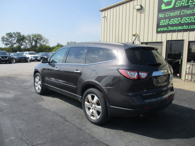 2017 Chevrolet Traverse in Oak Grove, MO 64075 - 18072392 7
