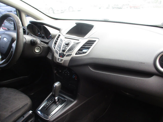 2011 Ford Fiesta in Oak Grove, MO 64075 - 18072393 10