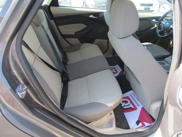 2012 Ford Focus in Oak Grove, MO 64075 - 18072400 11