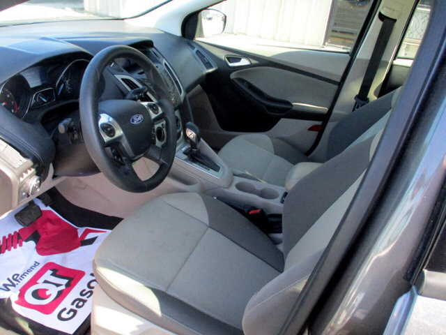 2012 Ford Focus in Oak Grove, MO 64075 - 18072400 19