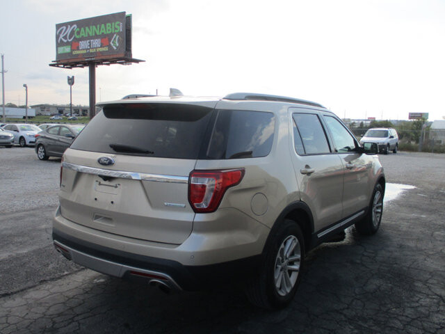 2017 Ford Explorer in Oak Grove, MO 64075 - 18072401 5