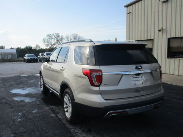 2017 Ford Explorer in Oak Grove, MO 64075 - 18072401 7