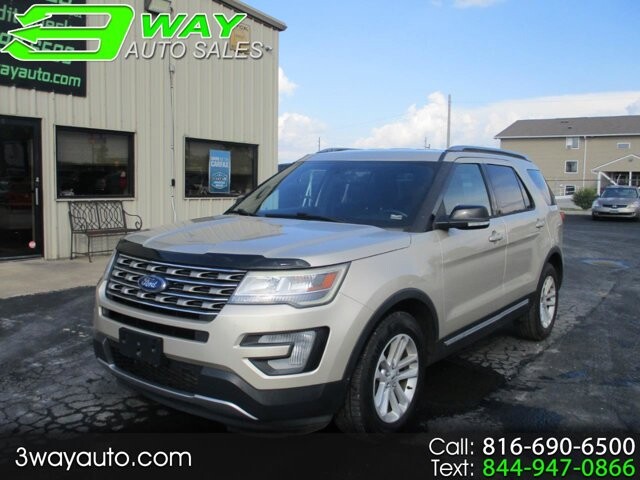 2017 Ford Explorer in Oak Grove, MO 64075 - 18072401
